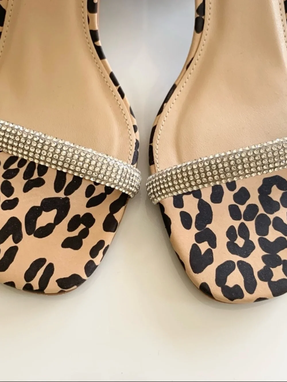 Vince Camuto Women’s Sandals 9.5 New